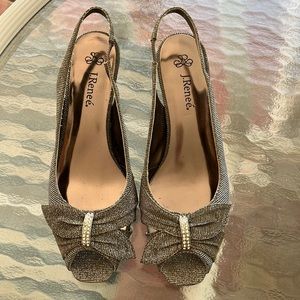 J. Renee Sparking Silver Peep Toe Slingback Heels w/rhinestone Orn. Sz 8.5